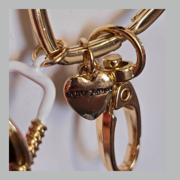 Betsey Johnson Picnic Wine Bottle & Grapes Purse / Bag Charm Keychain Gold Tone - Picture 5 of 10